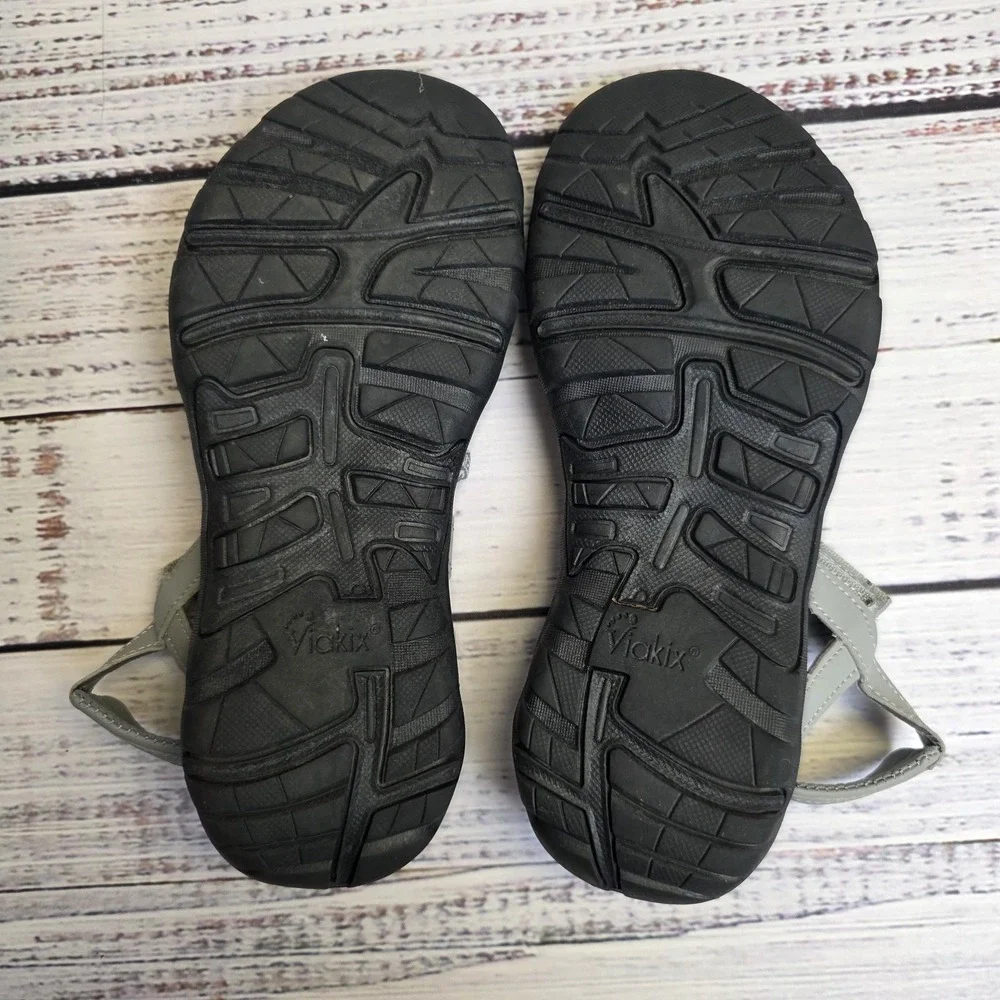 ViaKix Black Gray Strappy Toe Loop Sandals Women's US‎ 9 EU 40 Hiking Gorpcore